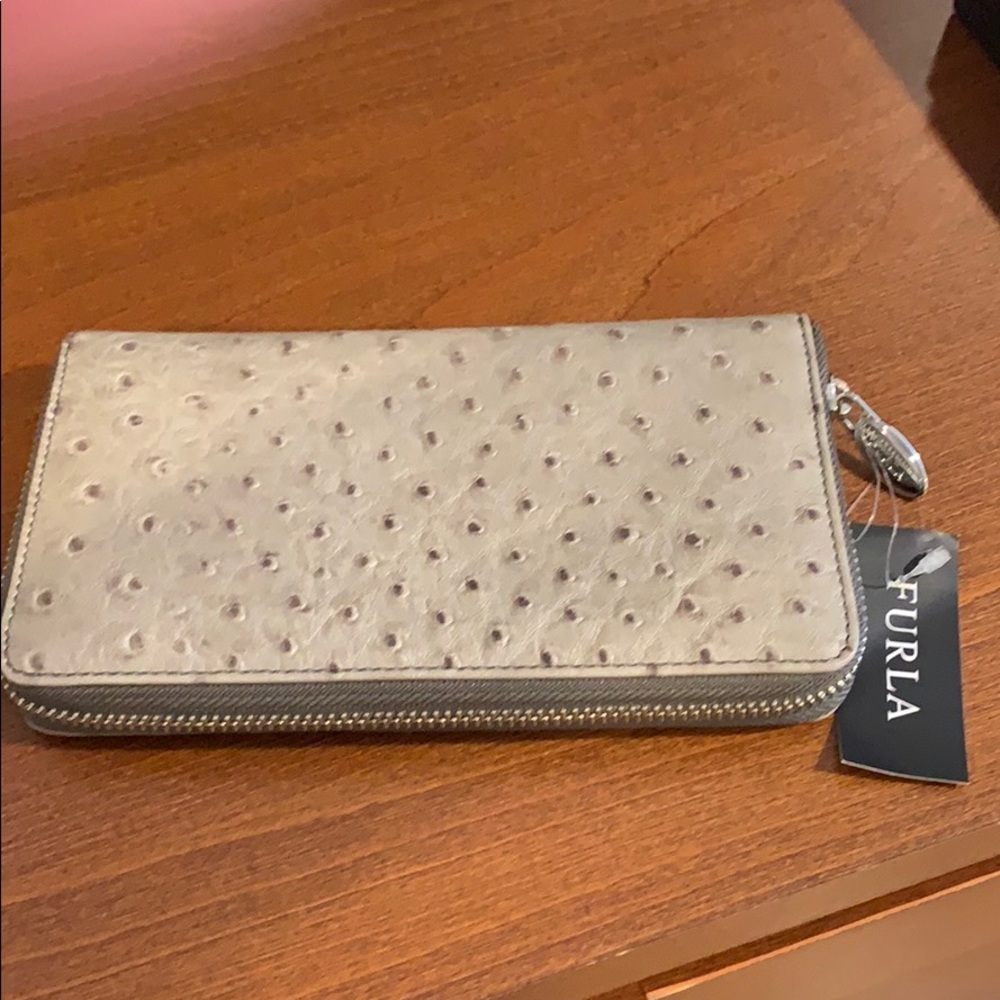 NWT Furla wallet